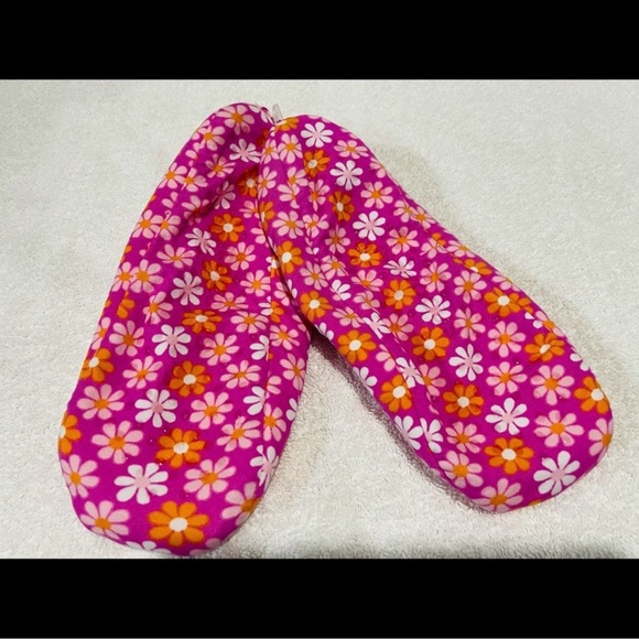 NWT SNOOZIES SLIPPERS NON-SLIP DAISIES SIZE LARGE (9-10) - Picture 3 of 5